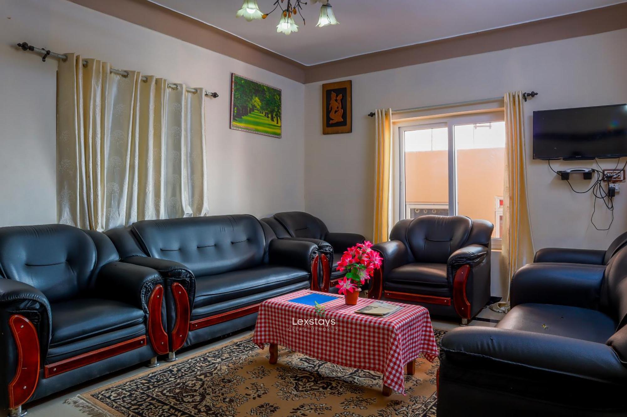 Vijaya Deepa Guest House By Lexstays Кунур Екстериор снимка