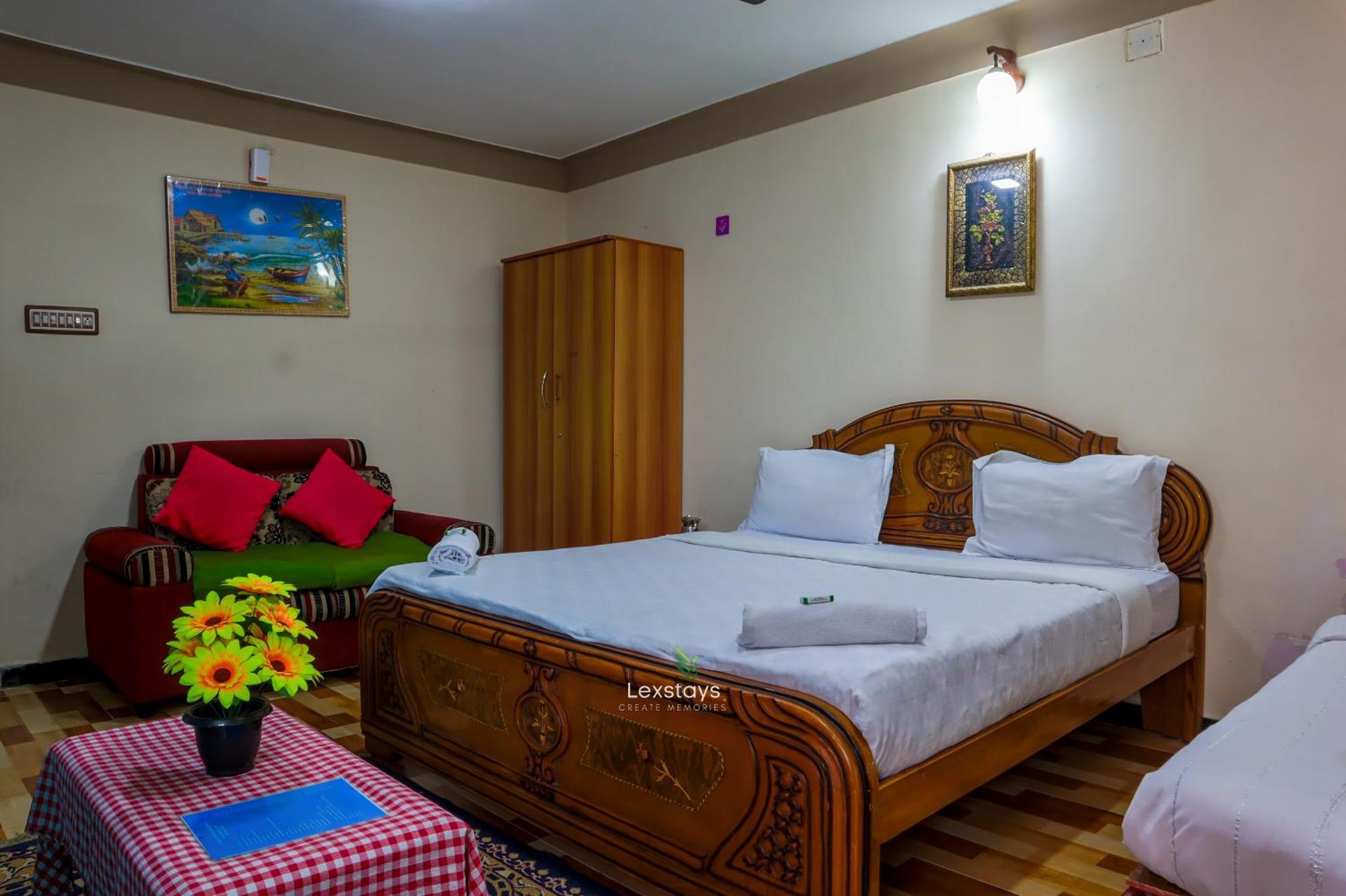 Vijaya Deepa Guest House By Lexstays Кунур Екстериор снимка